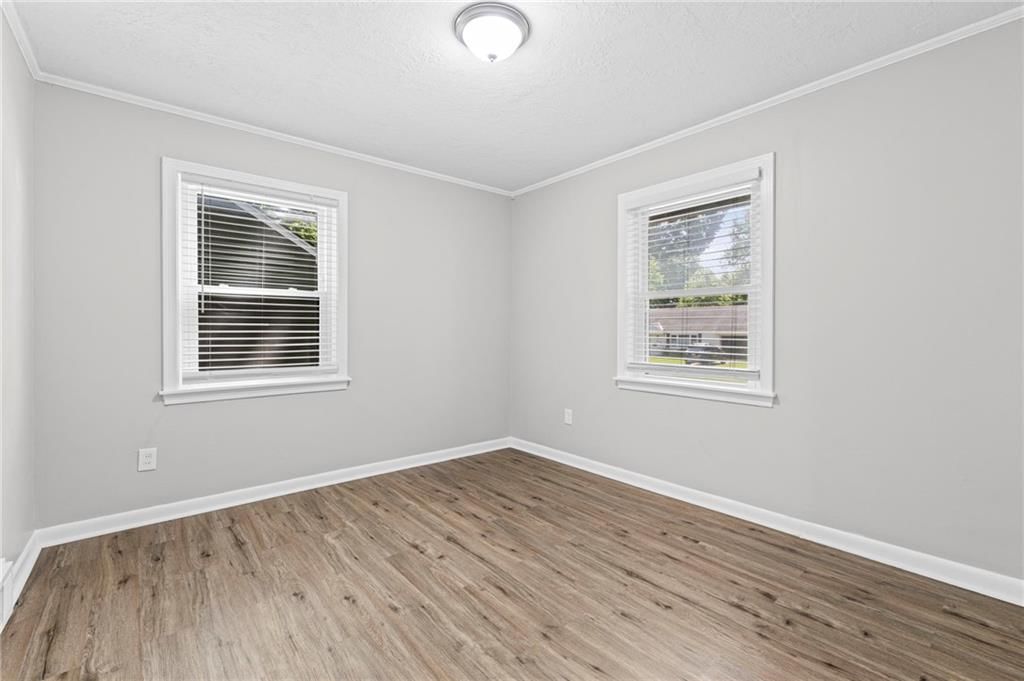 2320 W 76th Street — photo 11