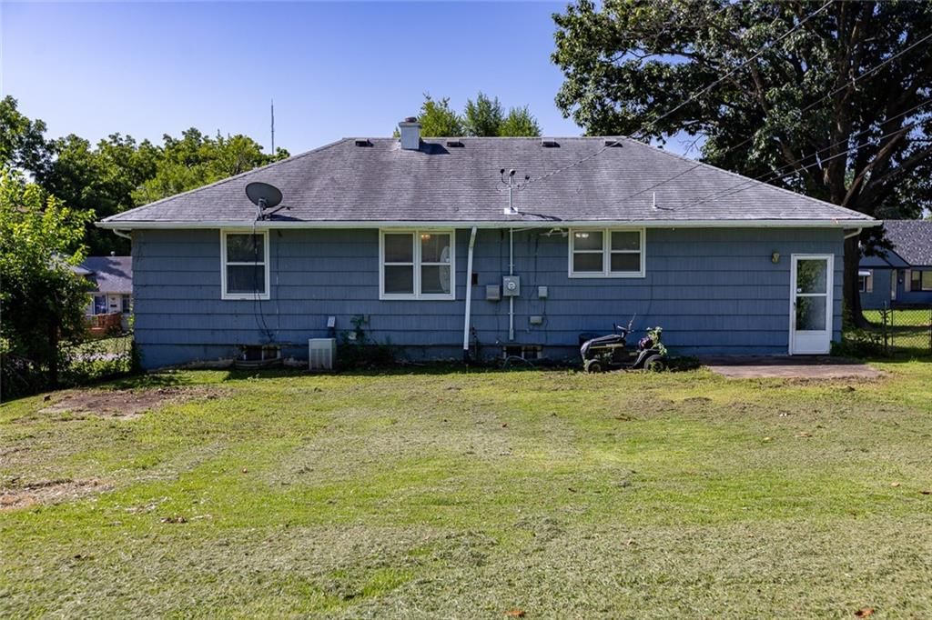 3816 E 72ND Terrace — photo 30