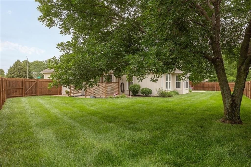 5249 Carson Place — photo 13