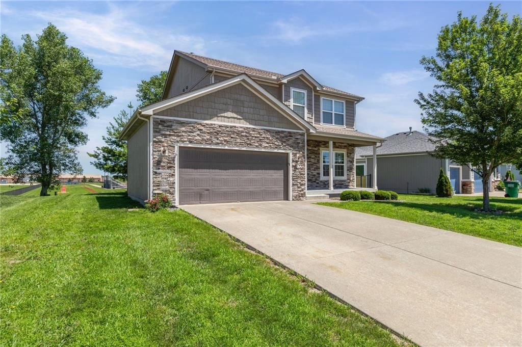 432 E Pawnee Lane — photo 3