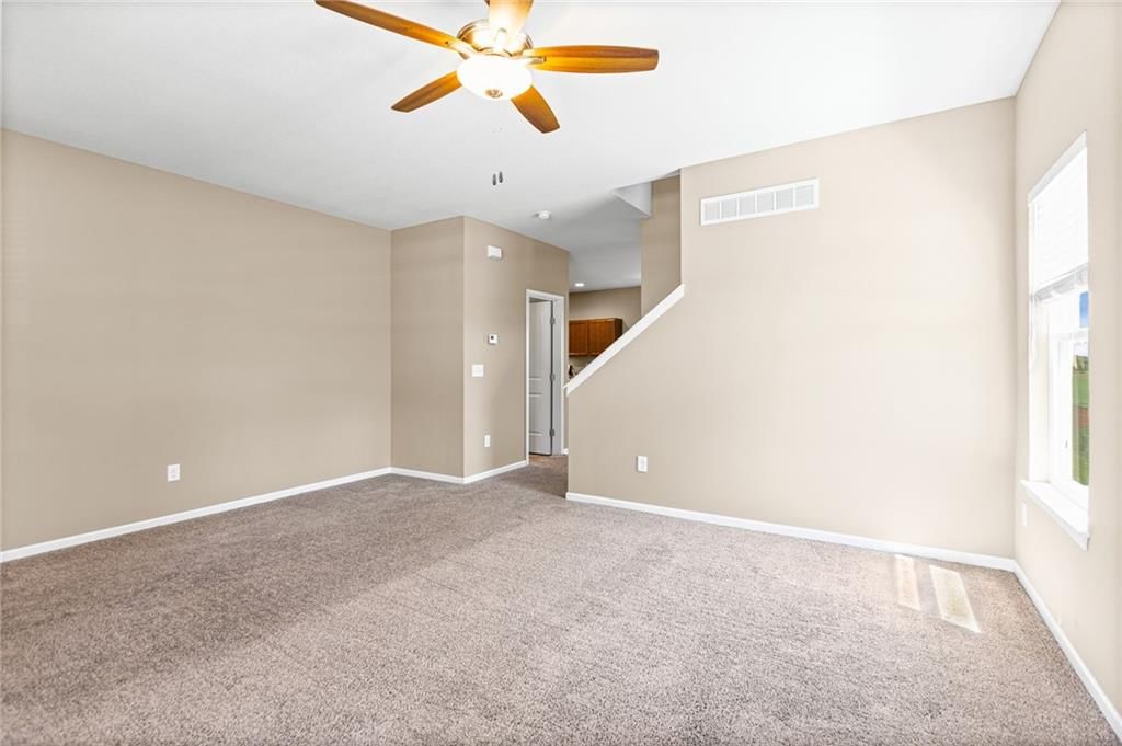 432 E Pawnee Lane — photo 6
