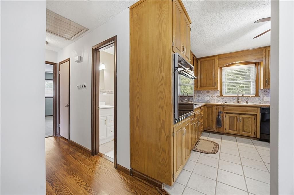 9214 Mastin Street — photo 5