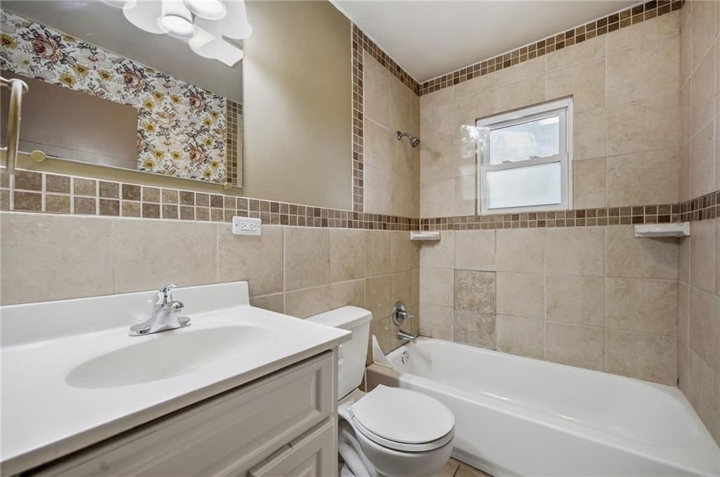 9214 Mastin Street — photo 6