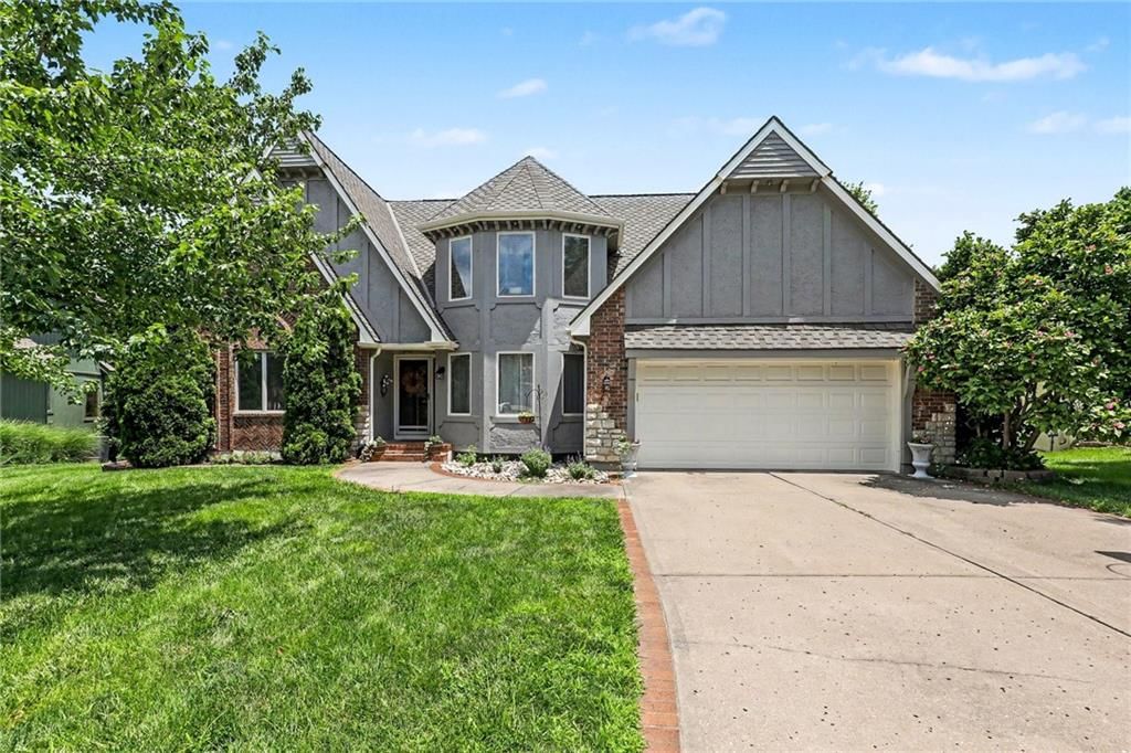 1056 NW High Point Drive — photo 2
