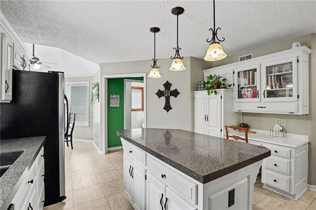 1056 NW High Point Drive — photo 9