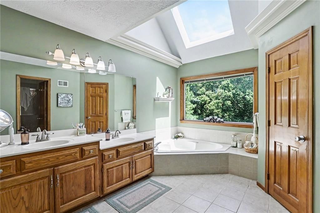 1056 NW High Point Drive — photo 17