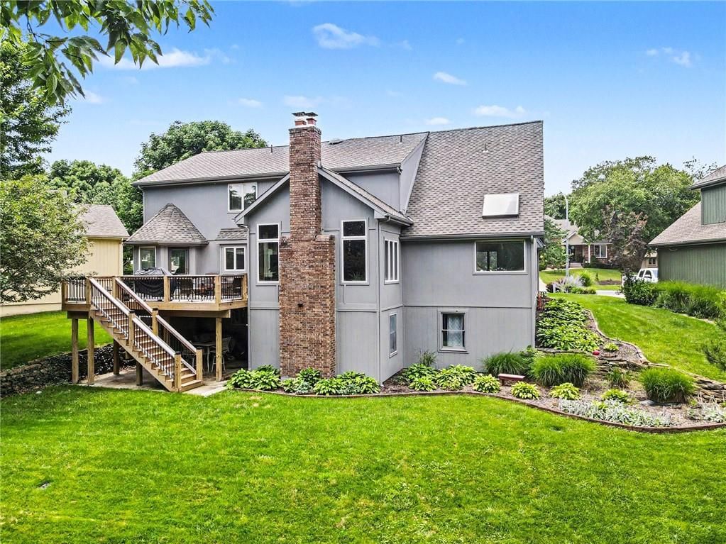 1056 NW High Point Drive — photo 34