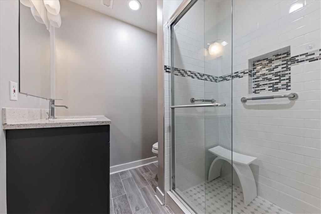 7637 Colonial Drive — photo 10