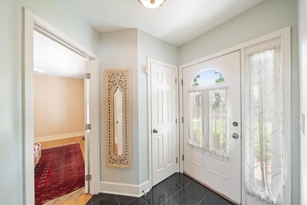 1215 Arno Road — photo 3