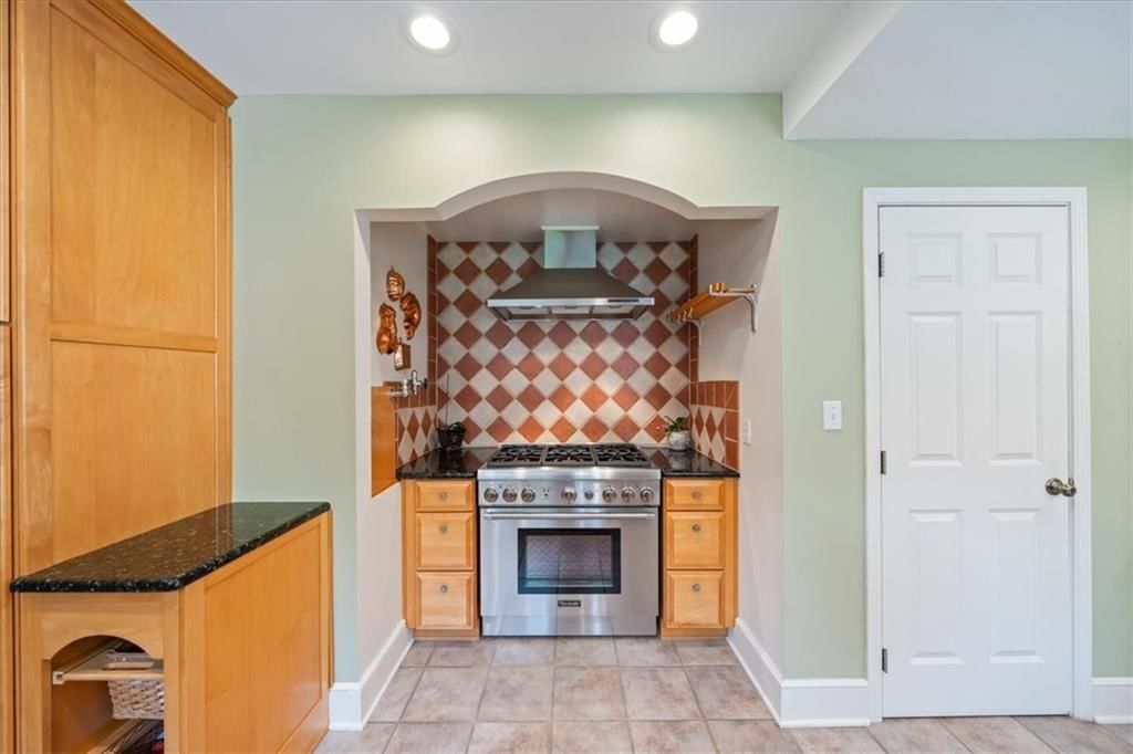 1215 Arno Road — photo 11