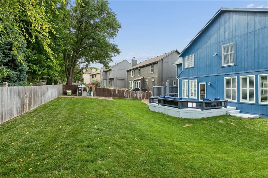 11302 W 132nd Terrace — photo 37