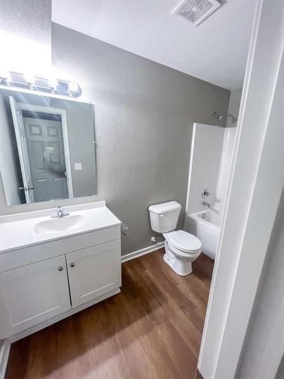 306 W Market Street — photo 7