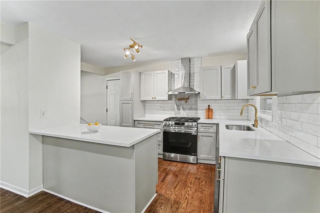 11123 Grand Avenue — photo 11