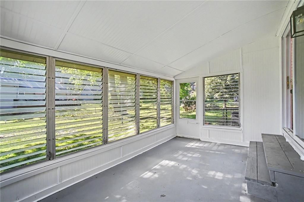 11123 Grand Avenue — photo 12
