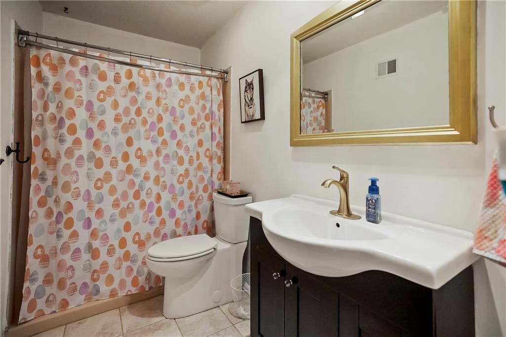 11001 Independence Boulevard — photo 22