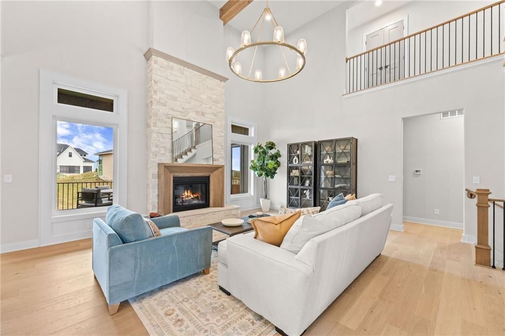 17520 Carter Street, Overland Park, KS