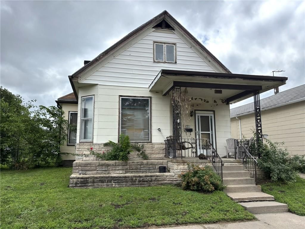 2121 S 10th Street — photo 1