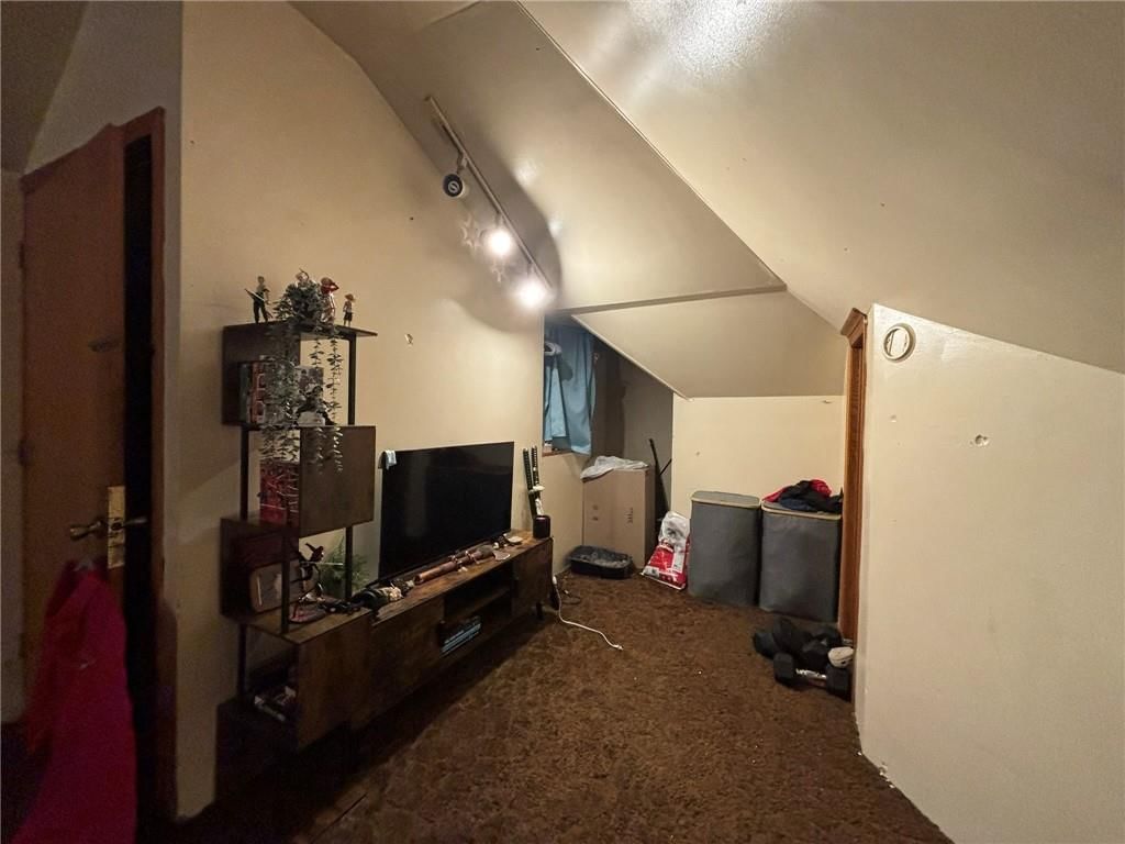 2121 S 10th Street — photo 22