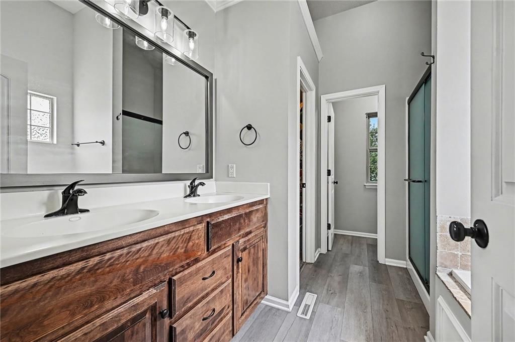 1857 Shannon Drive — photo 11