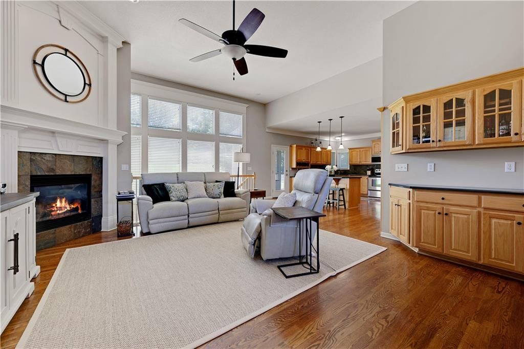 23603 W 72nd Terrace — photo 6