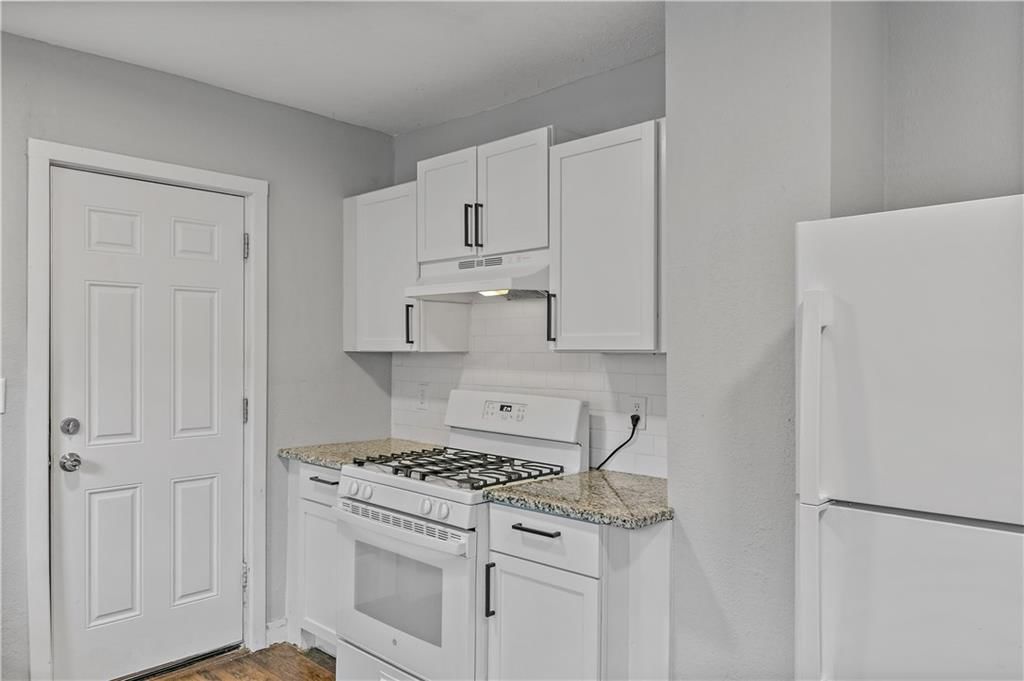 1310 S Maywood Avenue — photo 12