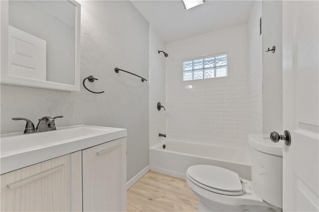 1310 S Maywood Avenue — photo 19