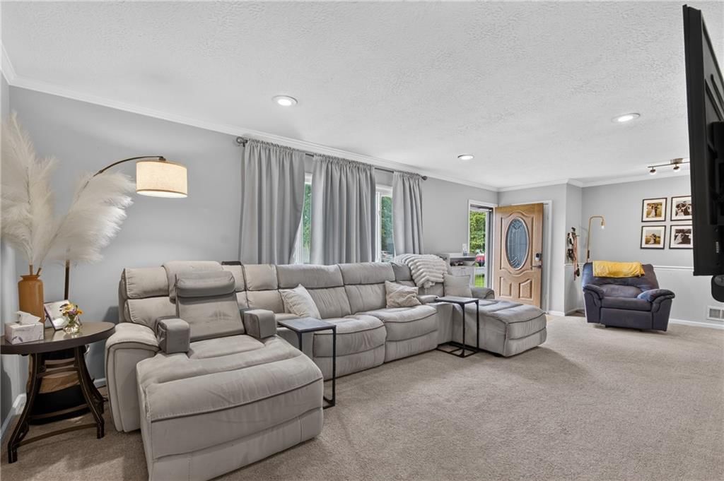4006 S Lynn Street — photo 9