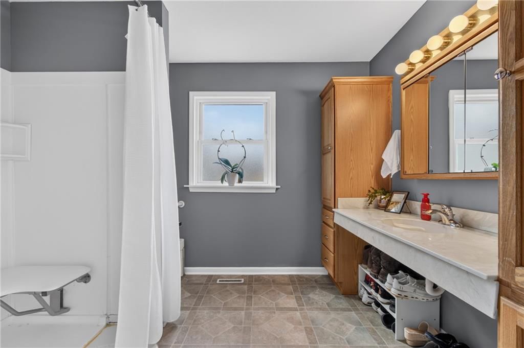 4006 S Lynn Street — photo 19