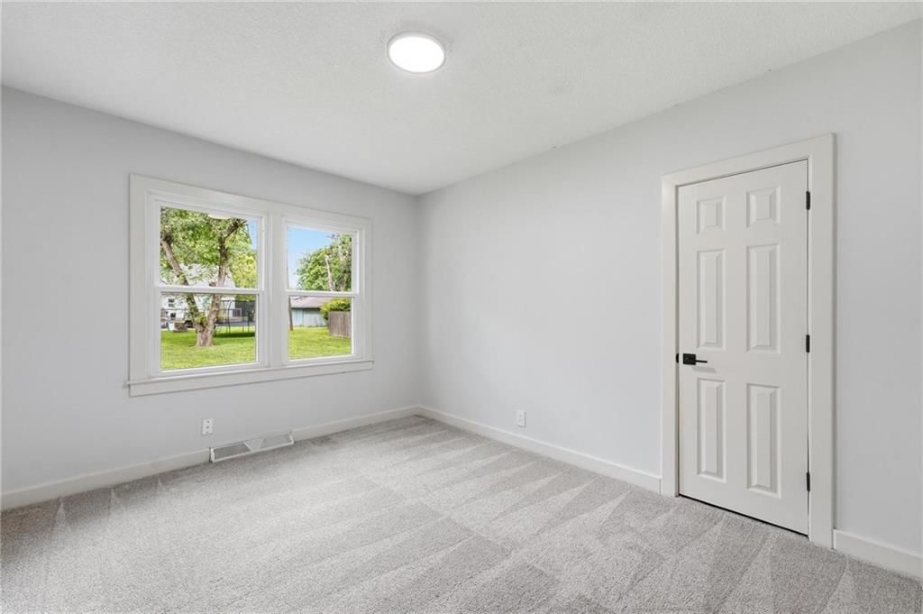 610 Pine Street — photo 16