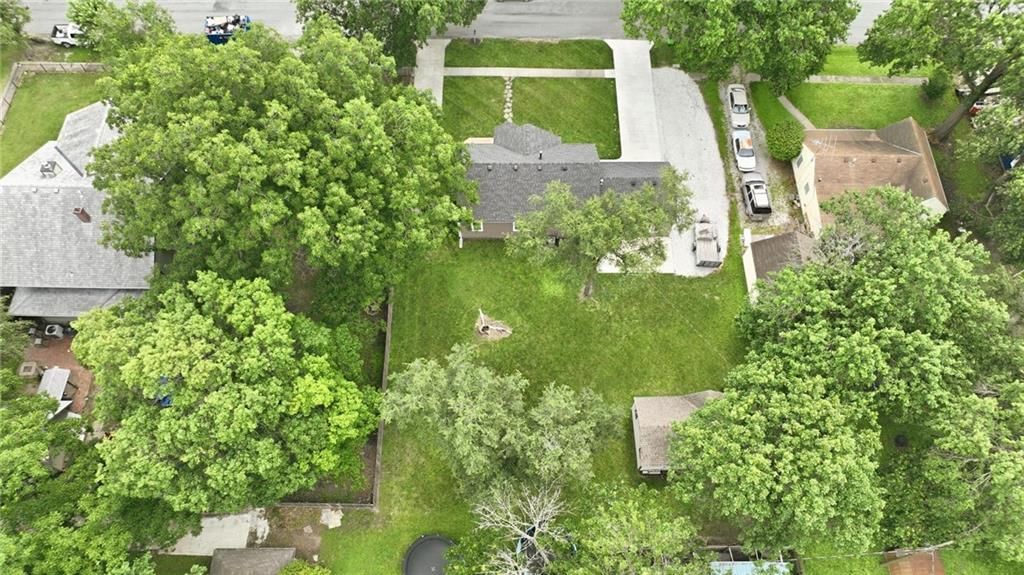 610 Pine Street — photo 35