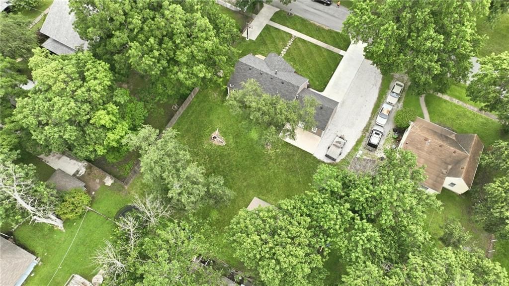 610 Pine Street — photo 37