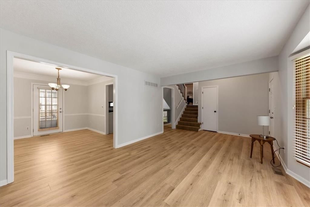 8516 DARNELL Street — photo 4