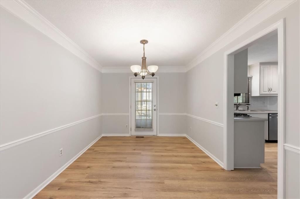 8516 DARNELL Street — photo 8