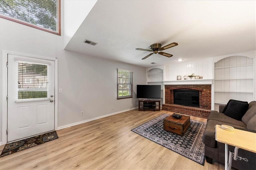 8516 DARNELL Street — photo 10