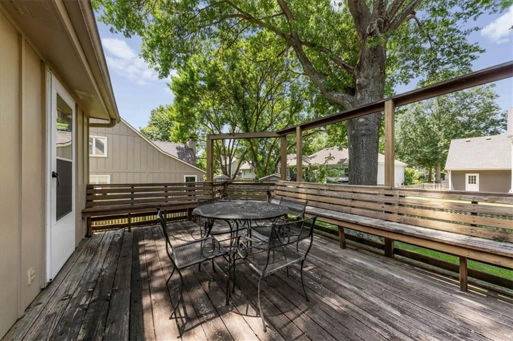 8516 DARNELL Street — photo 24