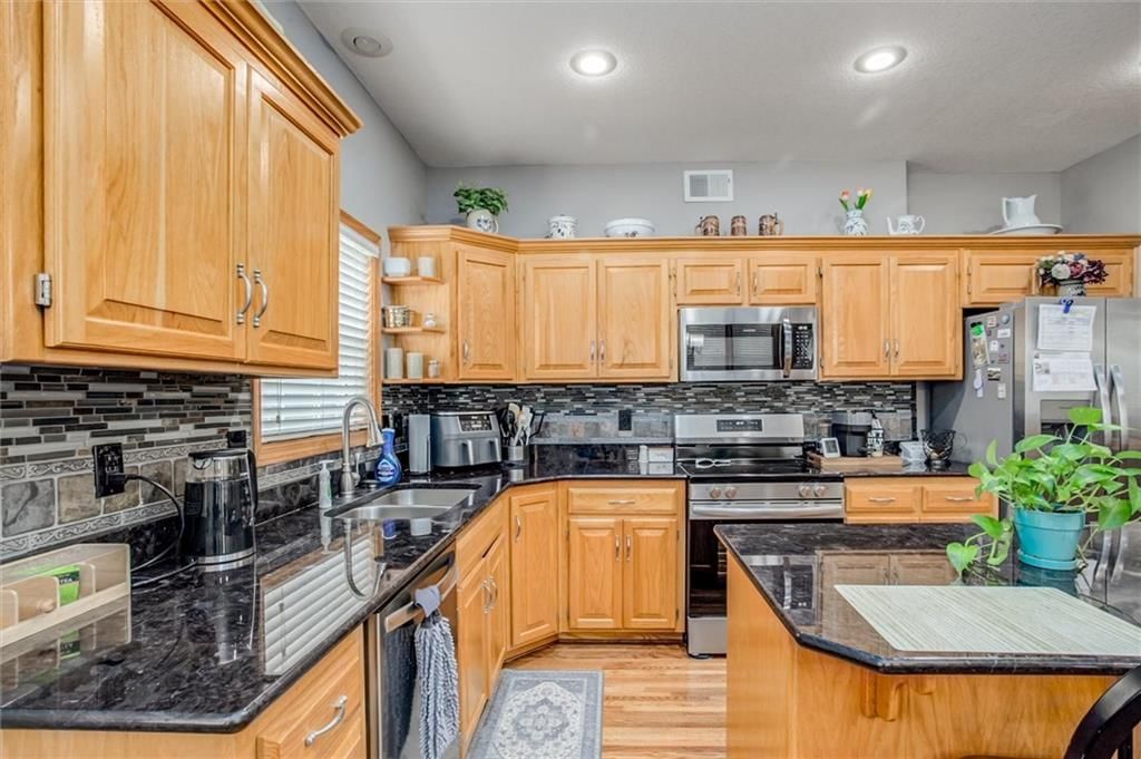 406 BRIAR Lane — photo 10