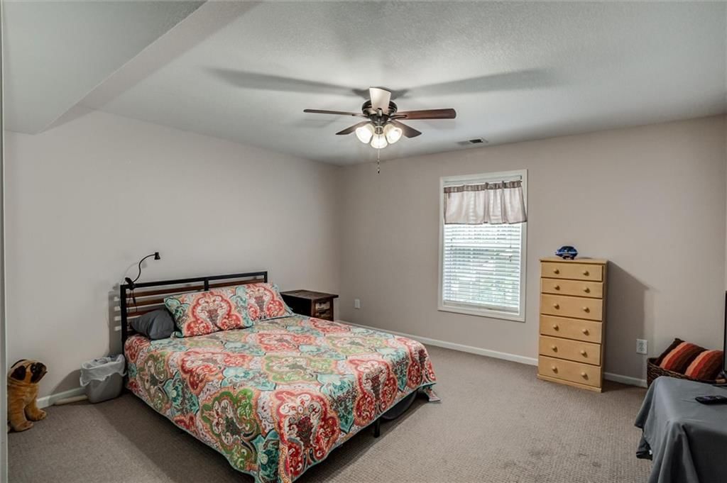 406 BRIAR Lane — photo 15
