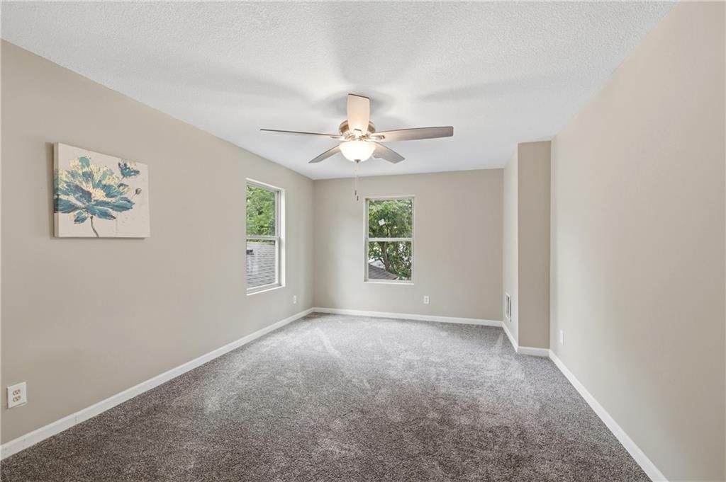 2526 Queen Ridge Drive — photo 25