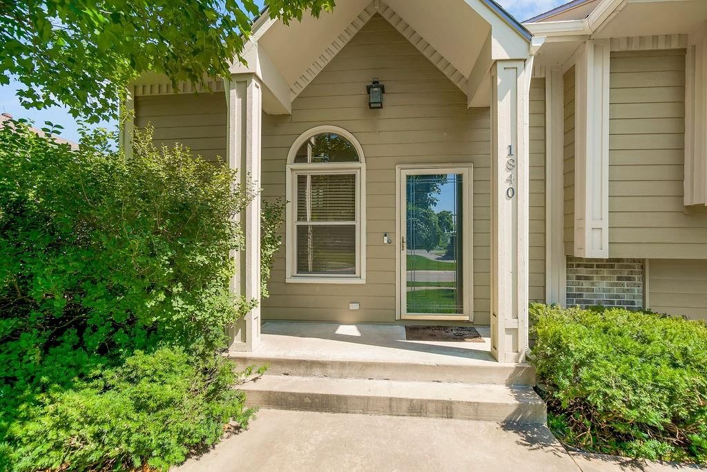 1840 SE 7th Street — photo 3