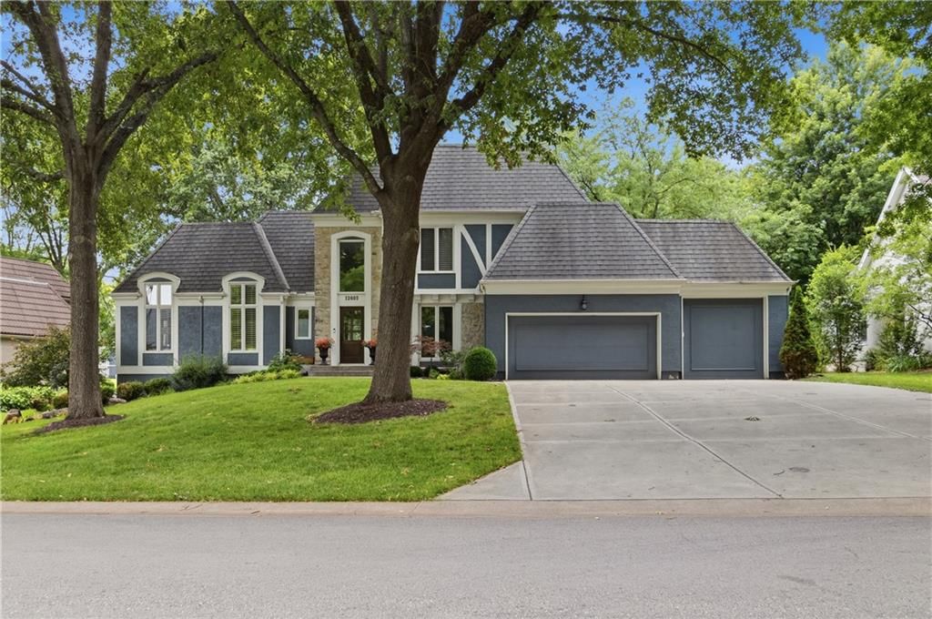 12603 Pawnee Lane, Leawood, KS