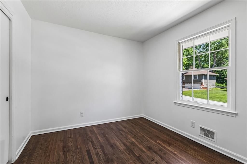 7509 E 100th Street — photo 17