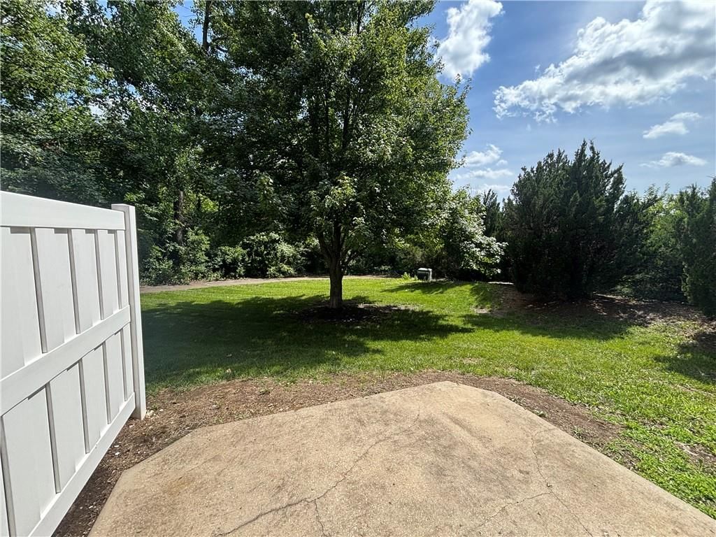 21154 Millridge Street — photo 4