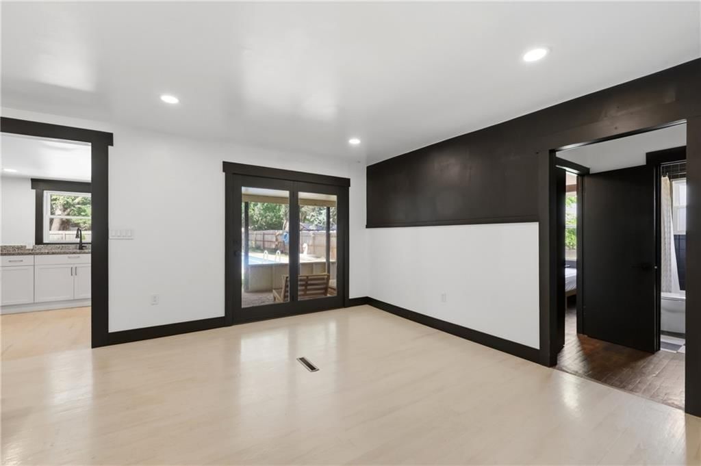 405 SW 16th Street — photo 10