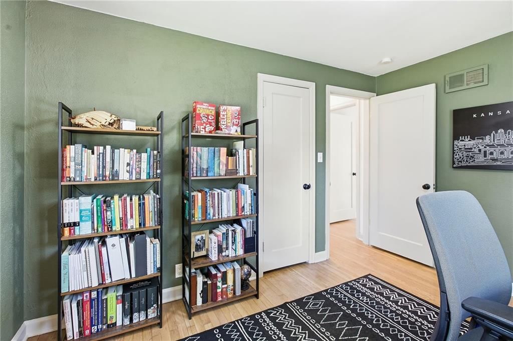 5930 Hardy Street — photo 18