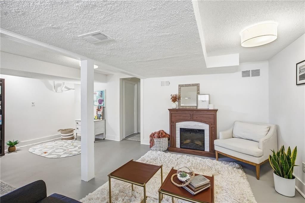 5930 Hardy Street — photo 26