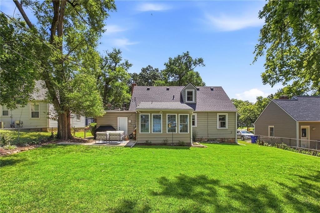 5930 Hardy Street — photo 30