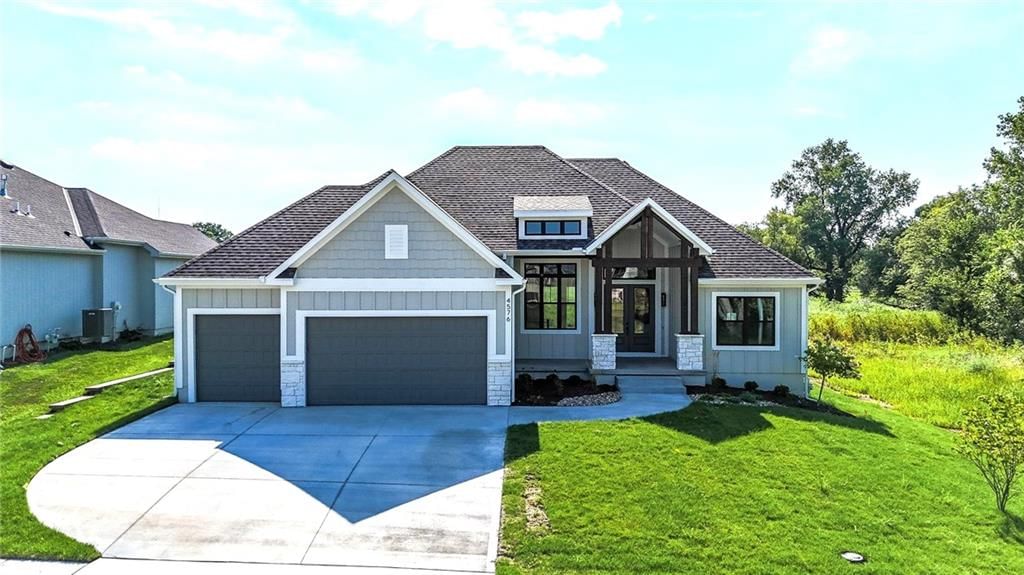 4137 Lake Shore Drive — photo 1