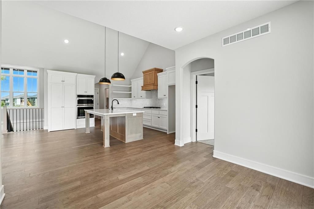 4137 Lake Shore Drive — photo 11