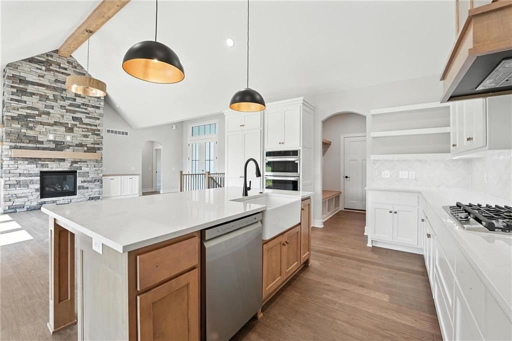 4137 Lake Shore Drive — photo 13