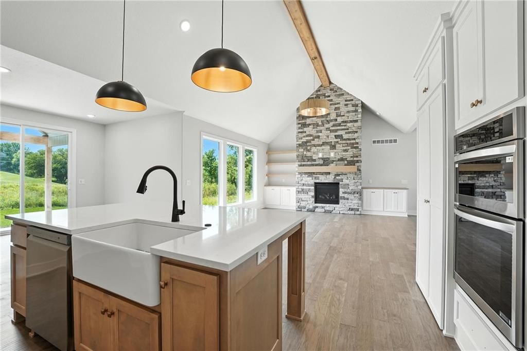 4137 Lake Shore Drive — photo 14